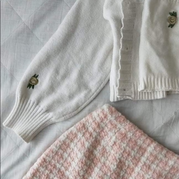 SOLD! SET: White Knit Cardigan Top with Matching Bandeau Top - Picture 4 of 4